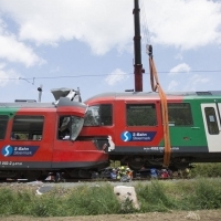 Frontálisan összeütközött két vonat Graz közelében