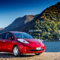 A Nissan a 75 000. elektromos gépjármű értékesítését ünnepli európában