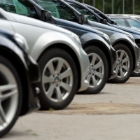 Gépjárműimportőrök egyesülete: csökkent a forgalomba helyezett új személygépkocsik száma tavaly