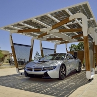 A BMW i bemutatja az otthoni töltési hálózat innovációját