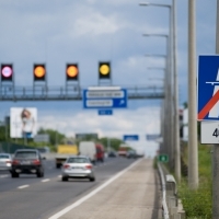 Budaörs nem fizeti tovább az M1-M7-es bevezető szakaszának világítását