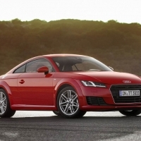 Új belépőszintű motorváltozatok az Audi TT Coupé és Roadster modellekhez