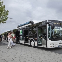 Környezetkímélő buszok szállítják az utasokat novembertől Kaposváron