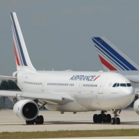 Vadászgépek kísérték az Air France egy járatát a New York-i repülőtérre