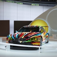 Negyven éves a BMW Art Cars kollekció – a bajor gyártó világszerte kiállítja a guruló műalkotásokat