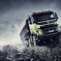 Öt új, nehéz terepre tervezett újdonságot mutat be a Volvo Trucks