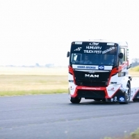 Kovács Ákossal driftelt Kiss Norbi kamion Európa-bajnok