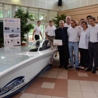 Világversenyen a magyar mérnökhallgatók napelemes autója