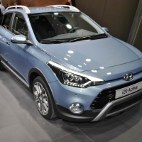 Az új Hyundai i20 Active és az új Santa Fe erősíti a crossover és SUV modellcsaládokat