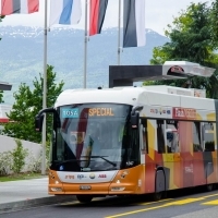 Az ABB elektromos buszrendszert mutatott be Párizsban