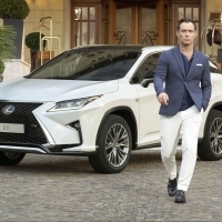 Jude Law és a Lexus közösen mutatják be az új RX-et