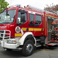 Magyar gyártású tűzoltóautókat adtak át