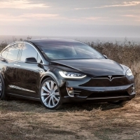 Elképesztően gyorsan megtisztítja a legszennyezettebb levegőt is a Tesla modellje