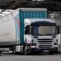 A Scania, az Audi és a nemzetközi IHRO fuvarozási vállalat közös gázüzemű jármű fejlesztésébe fogott