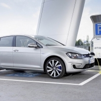 A Volkswagen csoport villanyautó-akkumulátor gyárat építhet