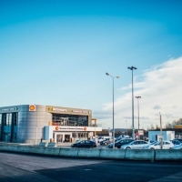 Hivatalosan is megnyitotta kapuit a világ legnagyobb Shell töltőállomása a luxemburgi Berchemben