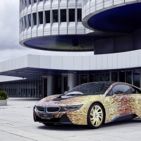 Különleges BMW i8 modellt látott vendégül a BMW Group vezető tervezője
