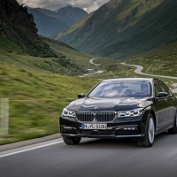 A BMW 7-es sorozatba is megérkezett az eDrive hajtáslánc-technológia