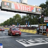 ŠKODA KODIAQ vezette át a Tour de France mezőnyét a célvonalon