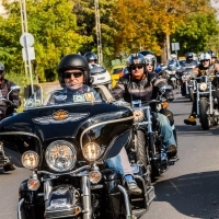 Bazi nagy Harley buli, avagy szezont zártak a kemény motorosok