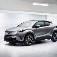 A Toyota 10,2 millió új autó értékesítésével számol az idén