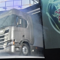 2017-ben új modellekkel érkezi a Scania