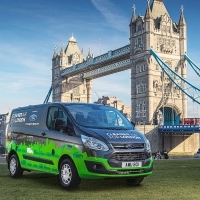 London új Ford plug-in hibrid áruszállítókat próbál ki