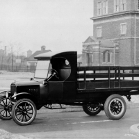 A Ford pontosan 100 évvel ezelőtt mutatta be első haszongépjárművét, a Ford TT-Modellt