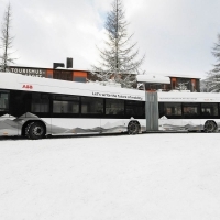 Az ABB és Davos városa innovatív e-járművekkel járul hozzá a fenntartható közlekedéshez