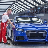 Audi Hungaria: jubileumi év jövőbe mutató projektekkel
