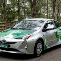 A Toyota bemutatta a világ első etanollal is működő hibridjét