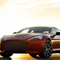 Még az idén a londoni tőzsdére megy az Aston Martin