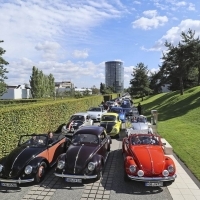 Ezrek ünnepelték az új Beetle 20. évfordulóját Wolfsburgban