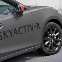 A Mazda 2020-ban fogja bevezetni első elektromos hajtásláncú személyautóit