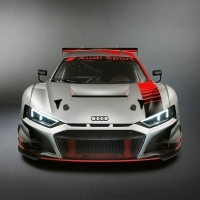Világpremier Párizsban: ügyfélsportos bevetésre készen az Audi R8 LMS új, továbbfejlesztett változata