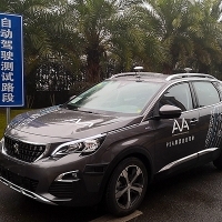 Szabad jelzést kaptak a Peugeot autonóm járművei Kínában