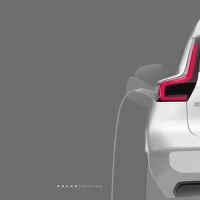 A tisztán elektromos Volvo XC40 szabadidőjármű az automobilizmus új, elektromos jövőjét harangozza be