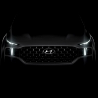 Kedvcsináló képeken mutatkozik be a továbbfejlesztett, villamosított új Hyundai Santa Fe