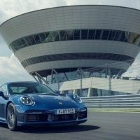 Mérce már 45 éve: az új Porsche 911 Turbo bemutatkozik