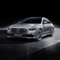 Bemutatták a Mercedes-Benz S-osztály luxusautó modell új nemzedékét
