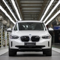 Megkezdődött a BMW iX3 sorozatgyártása