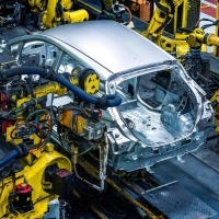 Brit autóipari szövetség: több mint 100 milliárd euró termeléskiesést okozna Európában a megállapodás elmaradása