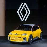 A Renault márka új korszakba lép, és elindítja saját „Nouvelle Vague”-ját