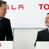 Együttműködésre készül a Toyota és a Tesla?