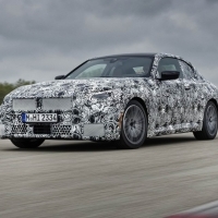 Célegyenesben a páratlan menetdinamika felé: az új BMW 2-es Coupé