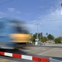 MÁV: múlt évben 86 baleset történt vasúti átjáróban