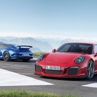 A Porsche több mint 300.000 autót adott át