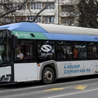 A BKV hidrogén-meghajtású buszt tesztel Budapesten