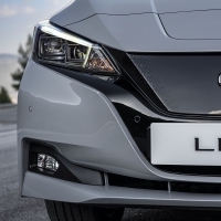A Nissan LEAF megújult külsővel, kifinomult dizájnnal és fejlett technológiával érkezik 2022-ben