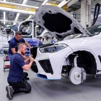 A BMW Group megkezdi hidrogén-meghajtású modellje kisszériájának gyártását